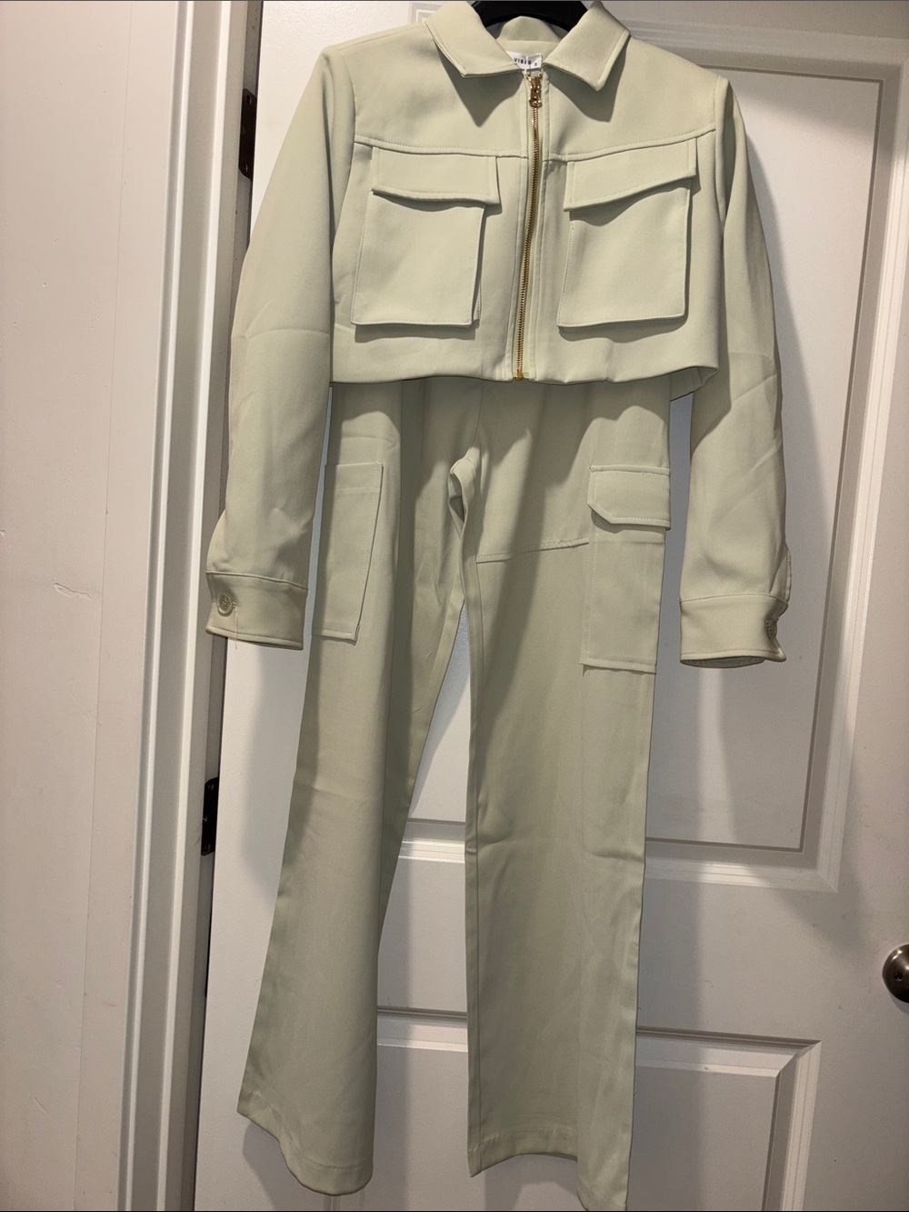 Sage Set Cropped Jacket and High-Waist Wide-Leg Cargo Pants - Picture 1 of 7